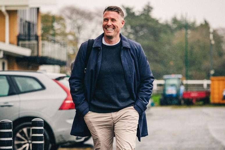 Rob Edwards terá a missão de salvar o Wolverhampton do rebaixamento –