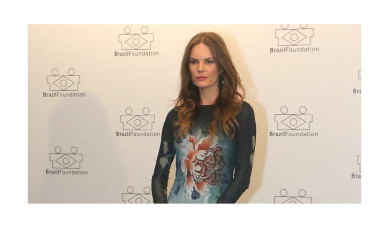 Modelo brasileira deu tapa no rosto de Naomi Campbell? Polêmica que circula há anos em bastidor da moda volta à tona: 'O conflito é real'.