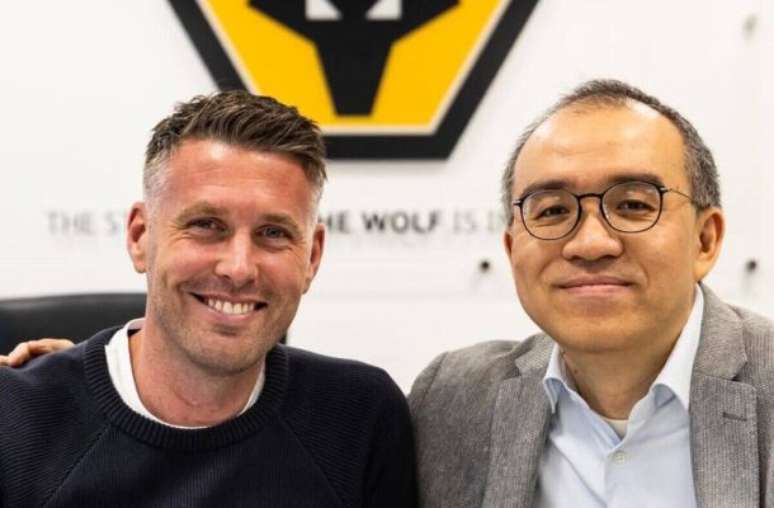 Rob Edwards terá a missão de salvar o Wolverhampton do rebaixamento –