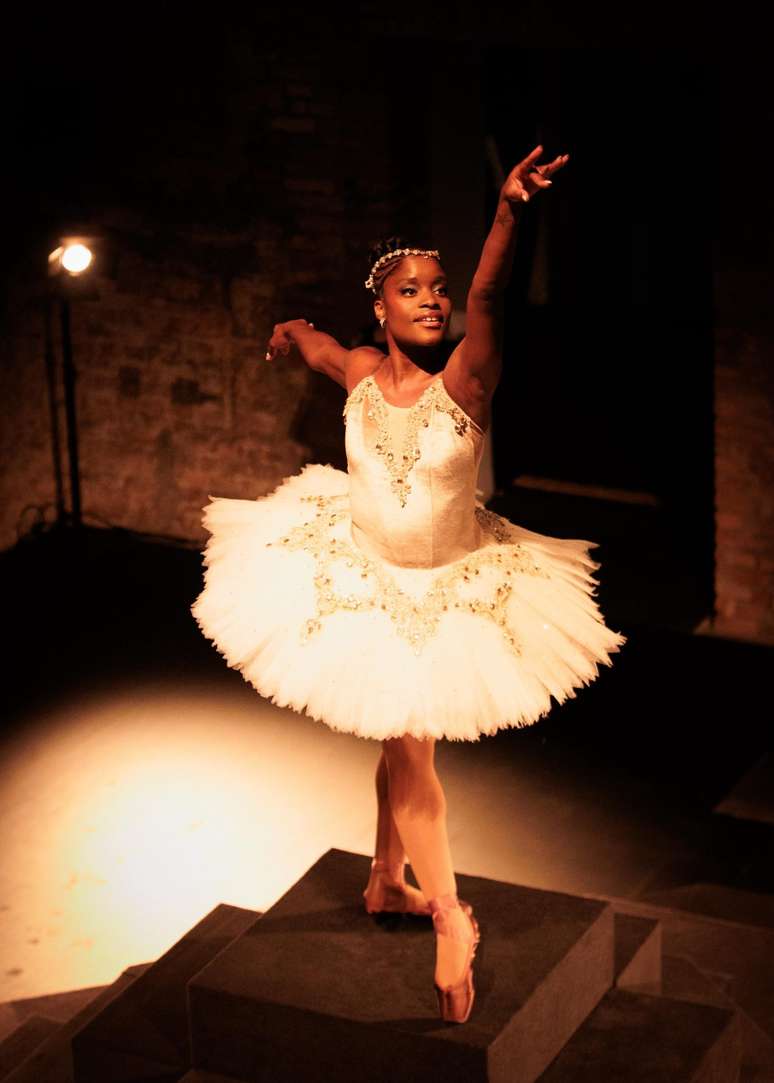 Bailarina Ingrid Silva 