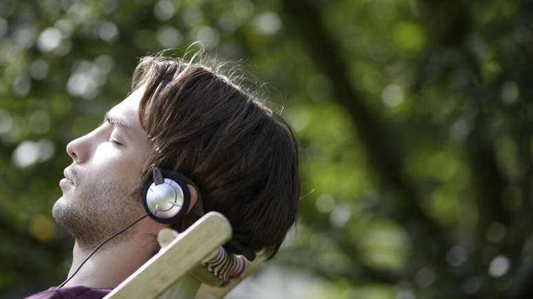 Pesquisa do instituto Ipsos mostrou que 97% das nove mil pessoas entrevistadas não conseguiram diferenciar uma música gerada inteiramente por IA de uma composição criada por humanos.