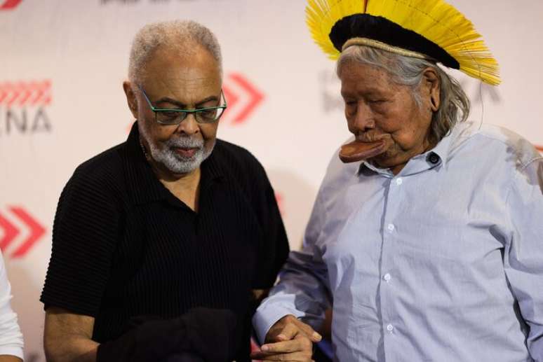 Gilberto Gil e Cacique Raoni falaram sobre suas lutas em defesa da natureza.