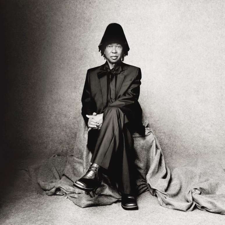 Djavan far&aacute; turn&ecirc; em est&aacute;dios para comemorar 50 anos de carreira.