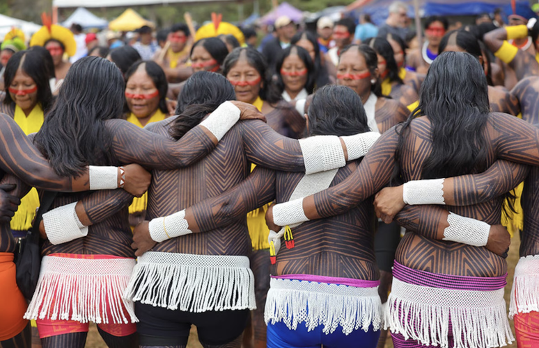 O Acampamento Terra Livre (ATL), a maior assembleia dos povos e organizações indígenas do Brasil: na Amazônia Legal maioria vive fora de áreas demarcadas