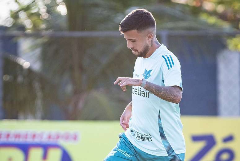 Volunteers must be excluded from the first match after the FIFA date –