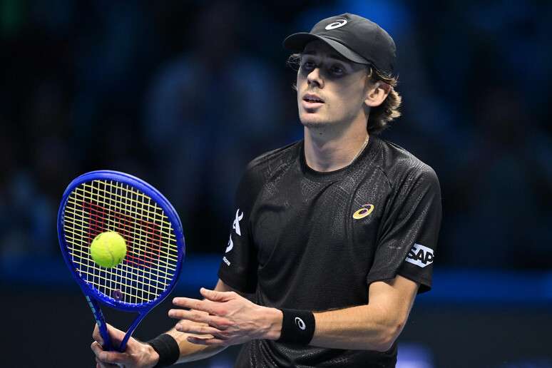 De Minaur conquistou sua primeira vitória em um ATP Finals