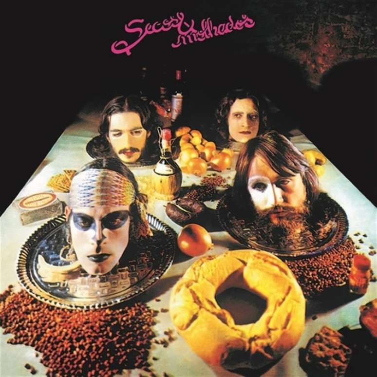 Marcelo Frias aparece na capa do álbum de estreia do Secos & Molhados, no canto superior direito