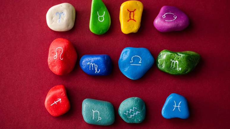 Segundo o ensinamento b&iacute;blico, buscar dire&ccedil;&atilde;o nas estrelas compromete o princ&iacute;pio do monote&iacute;smo e a soberania divina sobre o universo &ndash; depositphotos.com / AndrewLozovyi