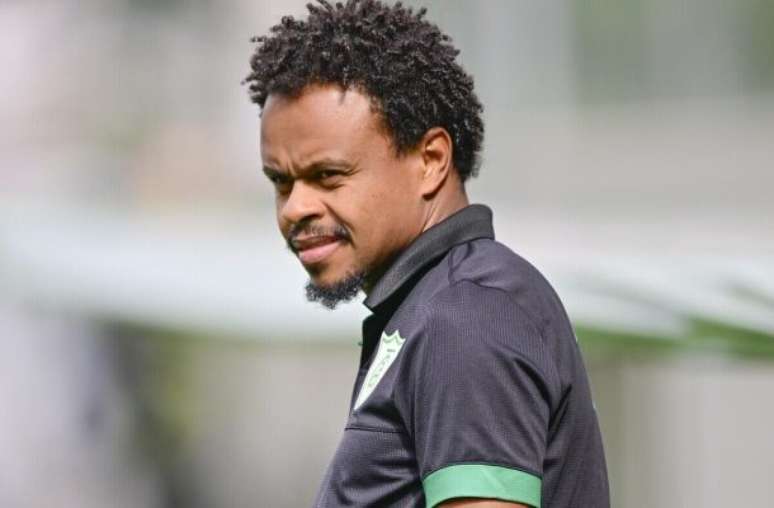 Mairon ainda tem compromissos com o América-MG –