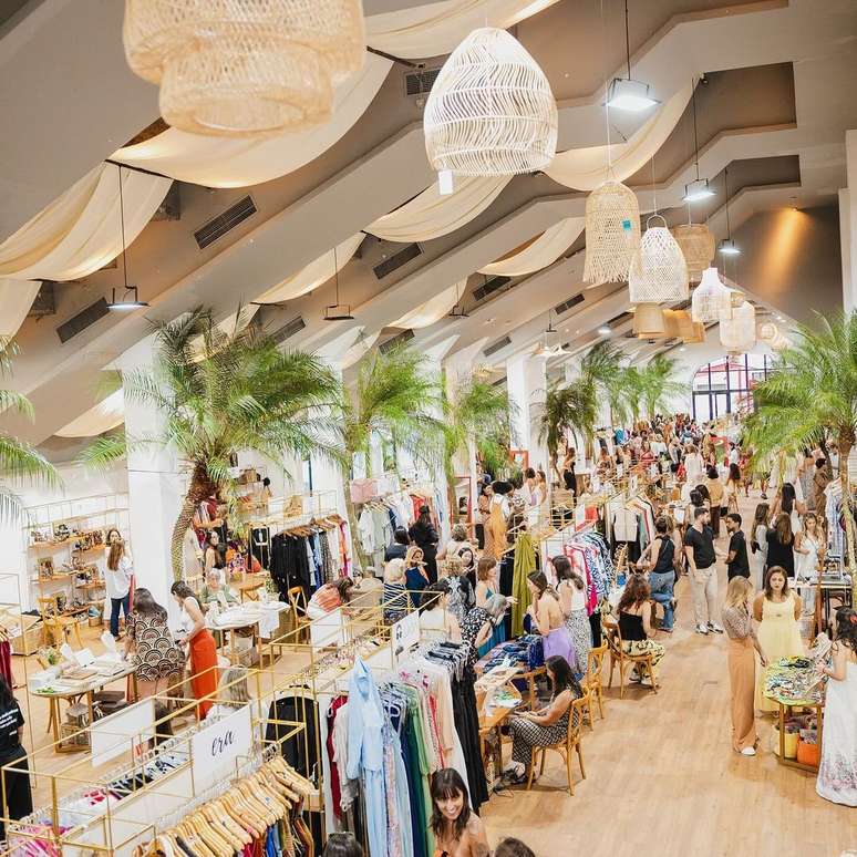 Feira de moda autoral Caranda&iacute; 25 