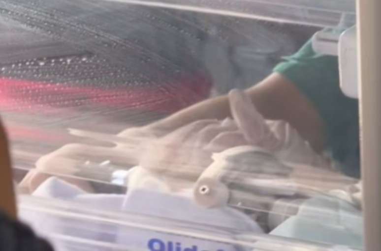Bebês em incubadoras foram retirados da unidade 