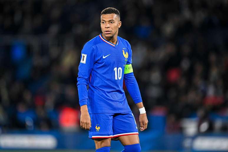 Kylian Mbappé (França) durante jogo contra o Azerbaijão, no dia 10.10.2025