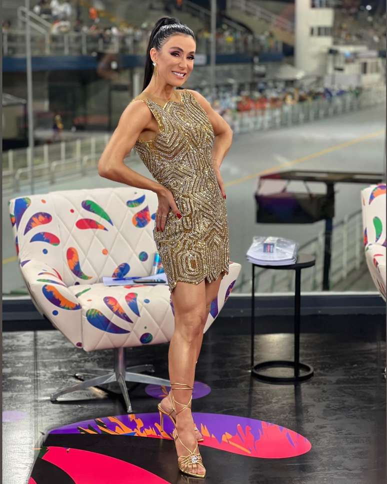 Michelle Barros durante cobertura no carnaval da Globo