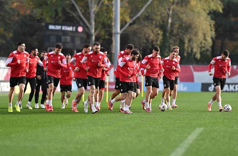 Ge&oacute;rgia busca classifica&ccedil;&atilde;o para repescagem das Eliminat&oacute;rias &ndash;