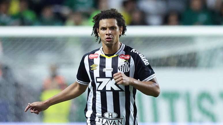 Willian Arão afasta polêmicas com Neymar