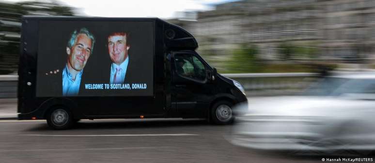 Em um dos emails, Epstei diz que Donald Trump "sabia das garotas"