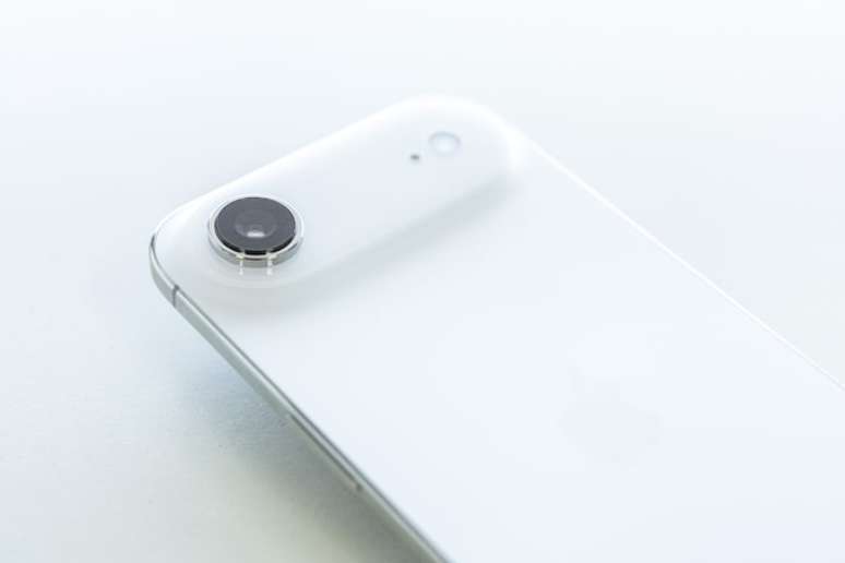 Novo dobrável da Apple avança em telas, bateria e design, mas segue cercado de incertezas sobre produção e anúncio