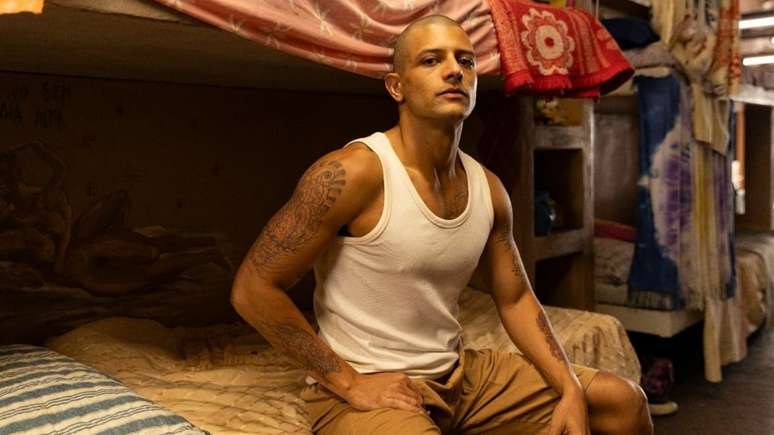 Kelner Macêdo como Cristian Cravinhos (Divulgação/Prime)