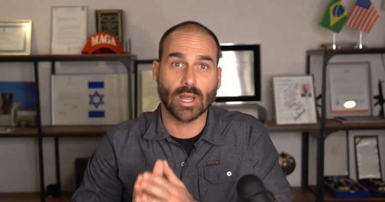 Deputado Eduardo Bolsonaro está nos Estados Unidos desde fevereiro deste ano