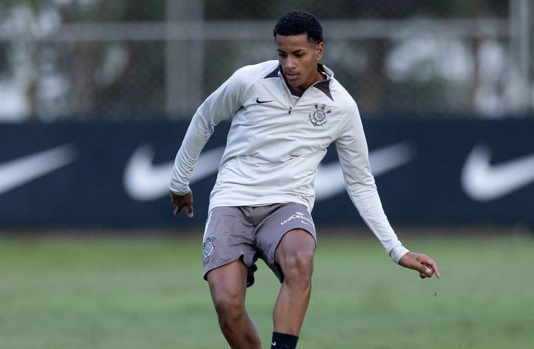 Lateral não chegou a atuar pelo time principal do Timão –