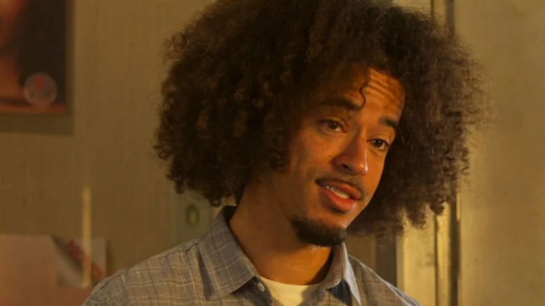 Dona de Mim: Ryan vai morrer? Após voltar para o crime barbeiro pode ter final trágico / Reprodução: Globo