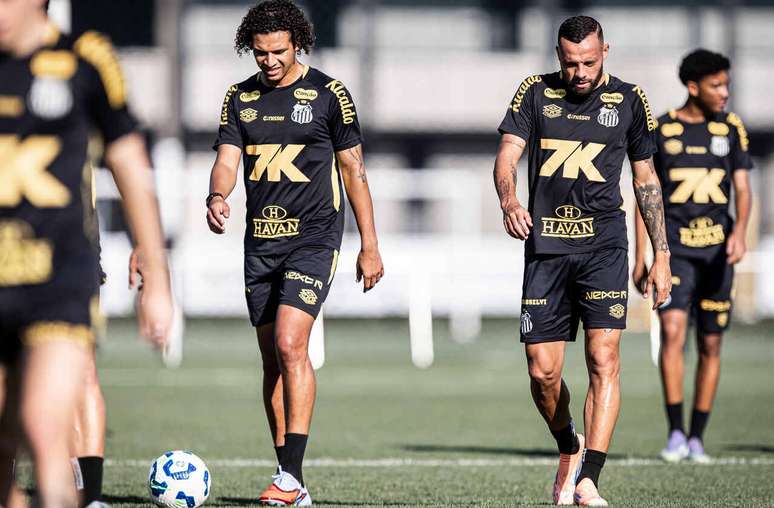 Alvinegro pode deixar a zona de rebaixamento se vencer o clássico –