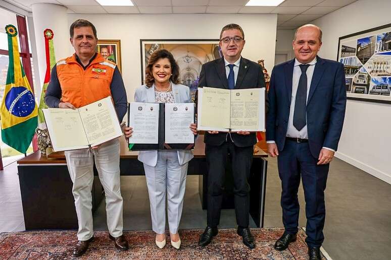 Colaboração entre Santa Catarina e Trento foi assinada em Florianópolis