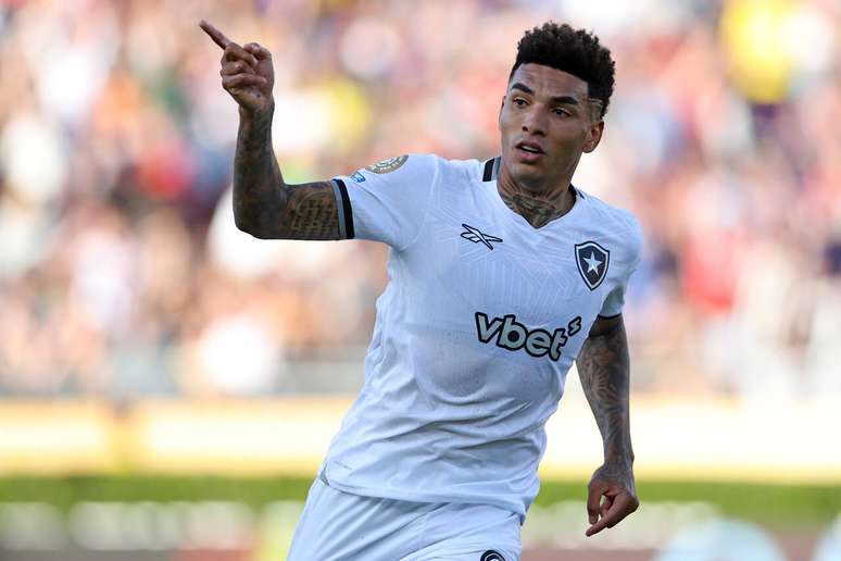 Igor Jesus chegou sem custos no Botafogo –