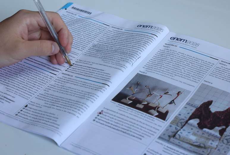 Segunda parte do Enem 2025 é aplicada neste domingo, 16