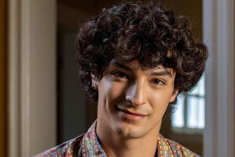 Pedro Waddington caracterizado como Tiago de Vale Tudo