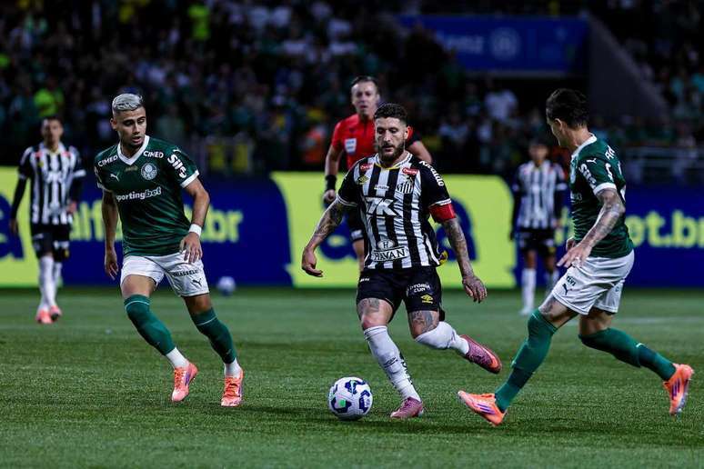 Palmeiras venceu o último clássico com o Santos