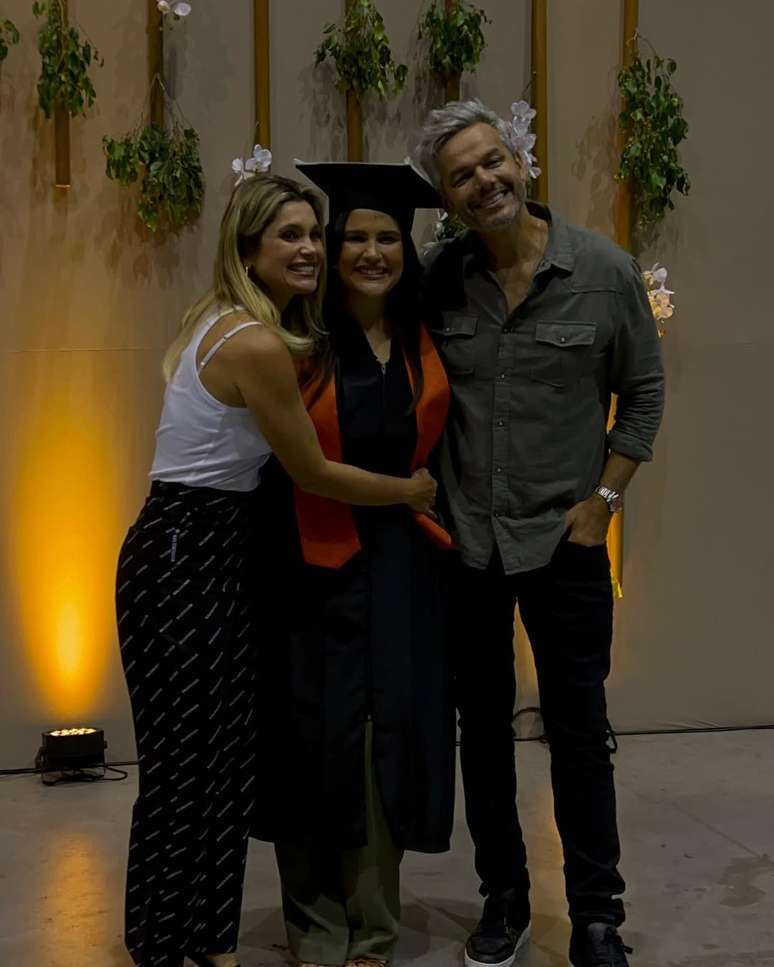 Fl&aacute;via Alessandra, Giulia Costa e Otaviano Costa