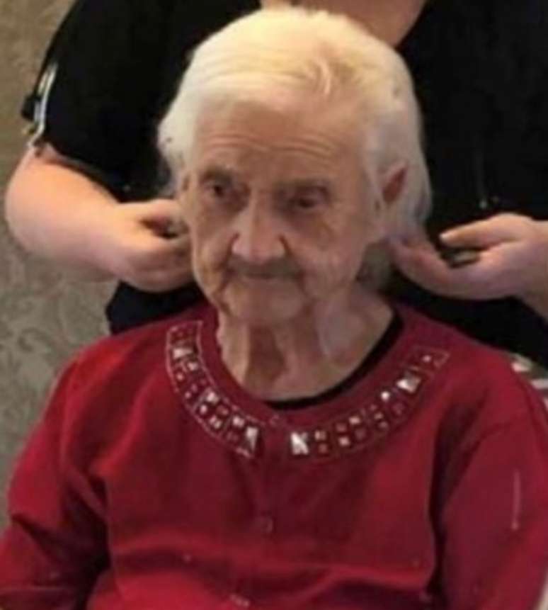 Brenda Miles, idosa expulsa de asilo