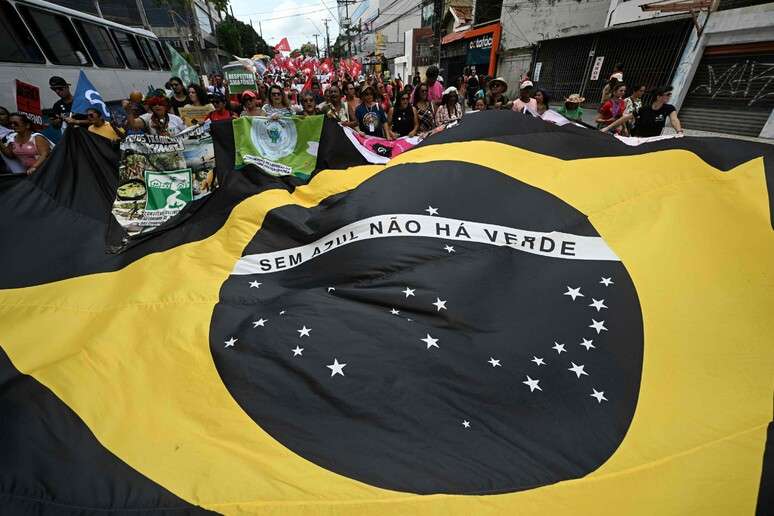 Presidência da conferência climática tenta destravar negociações críticas