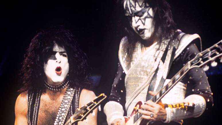Paul Stanley and Ace Frehley at Kiss