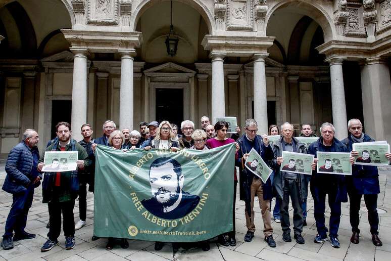 Filho de Armanda Colusso está preso há 1 ano na Venezuela