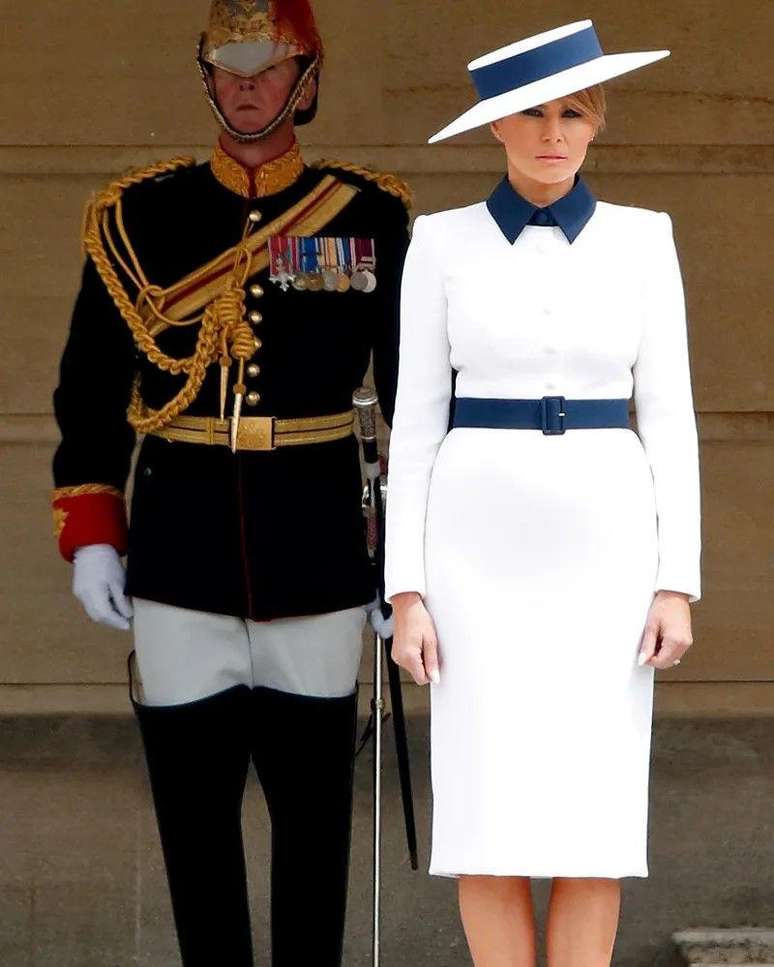 Atual primeira-dama, Melania Trump j&aacute; foi alvo de pol&ecirc;micas pelas roupas que usa