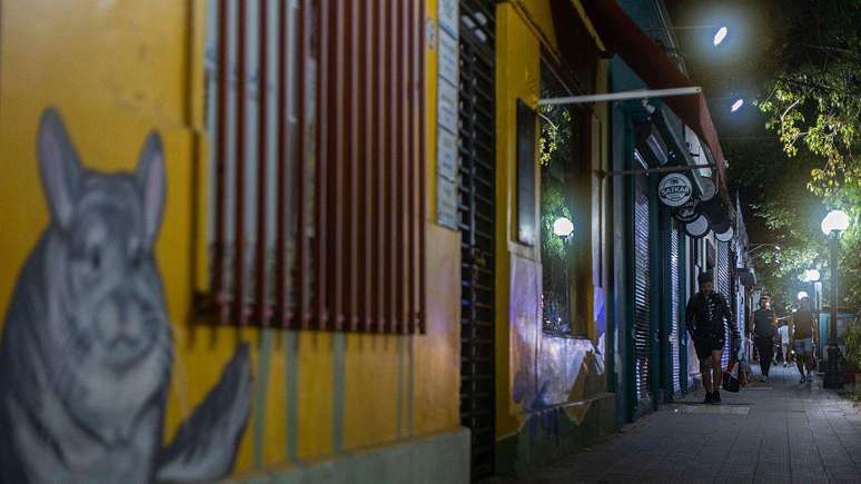 Johnson observa que o medo de ser v&iacute;tima de crimes no Chile aumentou nos &uacute;ltimos anos