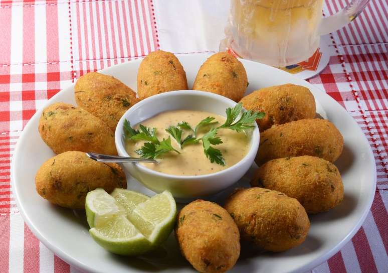 Bolinho de peixe com geleia de pimenta &ndash; Foto: Shutterstock