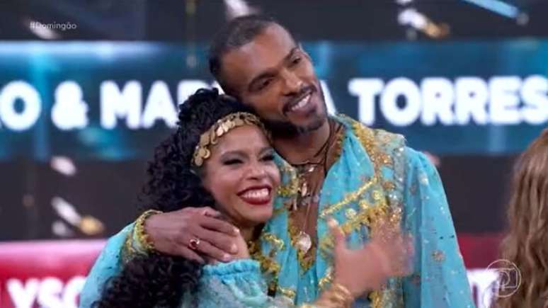 O ex-jogador de futebol Richarlyson e a dançarina Monique Santos foram eliminados da 'Dança dos Famosos' de hoje, 16 de novembro