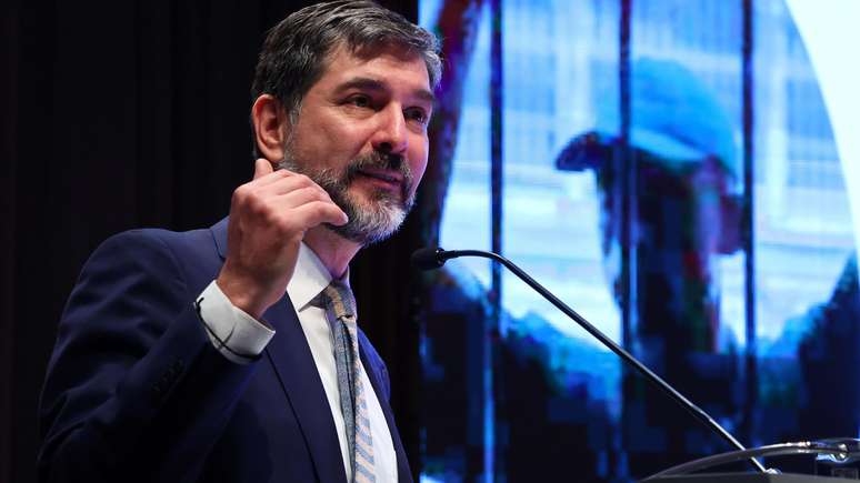 Daniel Johnson afirma que todos os candidatos no Chile perceberam o medo da popula&ccedil;&atilde;o em rela&ccedil;&atilde;o &agrave; criminalidade 'e est&atilde;o usando isso com veem&ecirc;ncia'