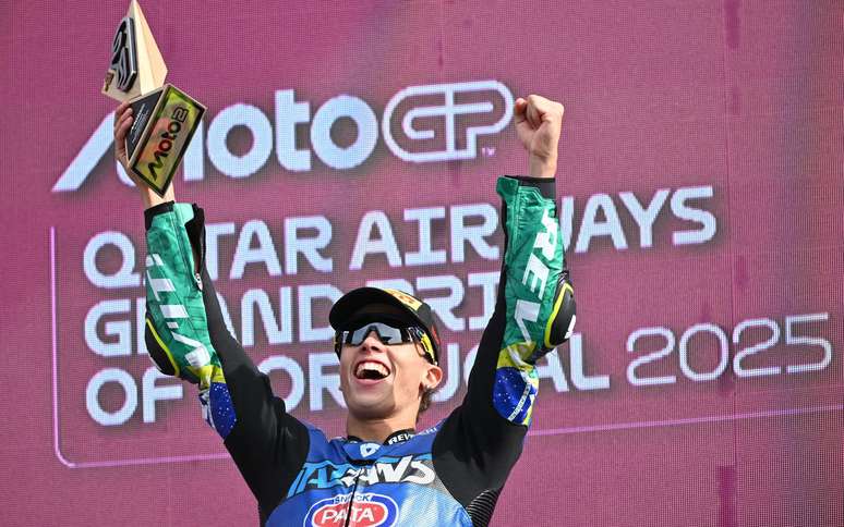 Diogo Moreira wins the Portuguese Grand Prix