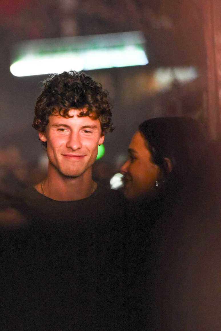 Shawn Mendes e Bruna Marquezine no show de Dua Lipa, np sábado 