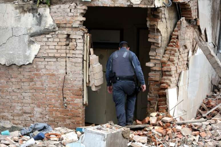 Destruction after explosion at a house in Tatuapi that was used as a secret fireworks store, investigation finds