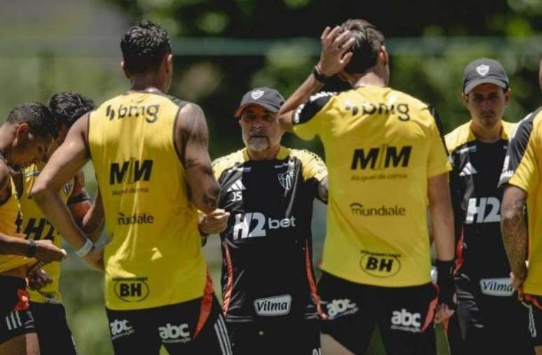 Atlético vai treinar no Estádio do Libertad –