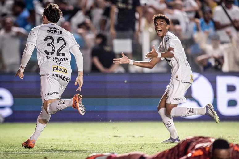 Santos venceu todos os cl&aacute;ssicos que fez na Vila neste Brasileir&atilde;o &ndash;