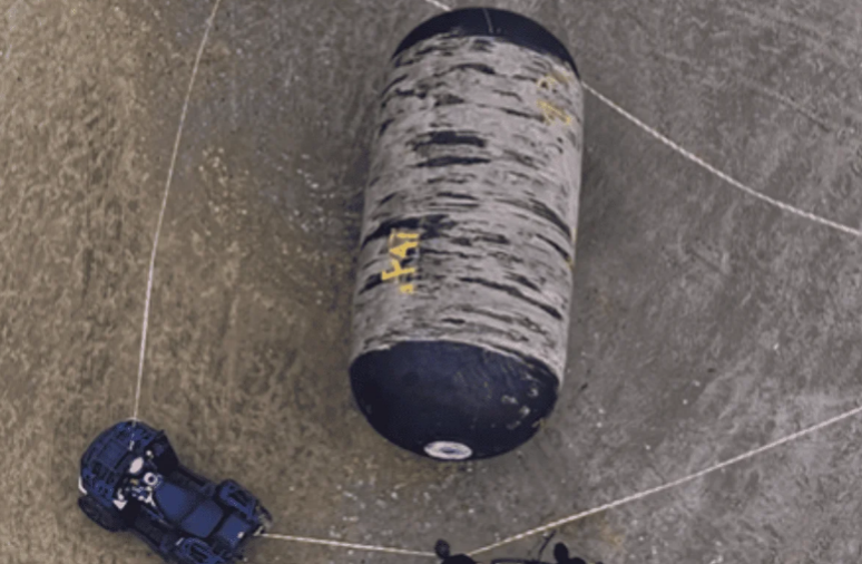 Objeto misterioso foi encontrado em praia de São Vicente