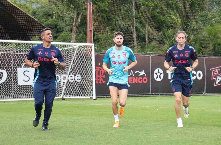 Jorginho pode ser refor&ccedil;o para o t&eacute;cnico Filipe Lu&iacute;s &ndash;