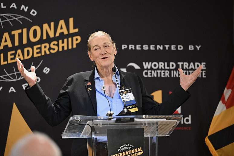 Motivada por desafios pessoais, liderou avanços em terapias para doenças raras e impulsionou pesquisas em impressão 3D de órgãos – Wikimedia Commons/Maryland GovPics