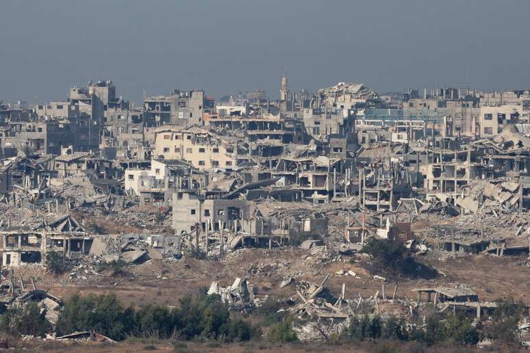 Resolução prevê conselho internacional para supervisionar gestão de Gaza